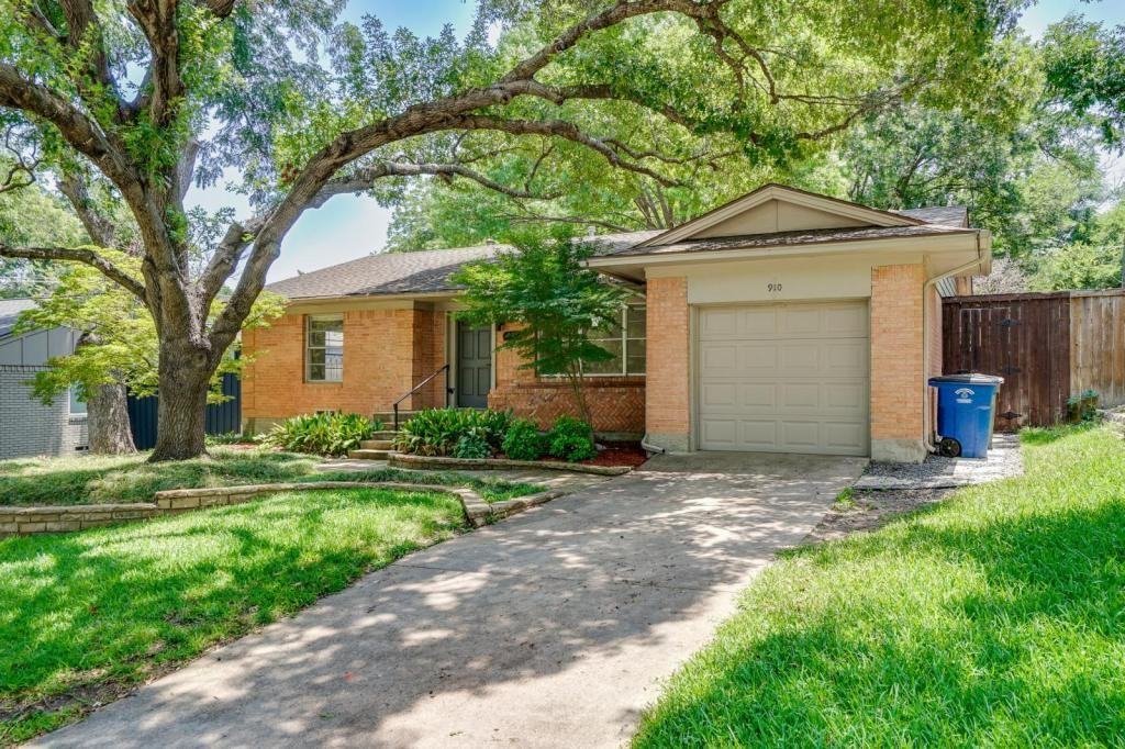 910 Tipperary Dr - Photo 2 of 20