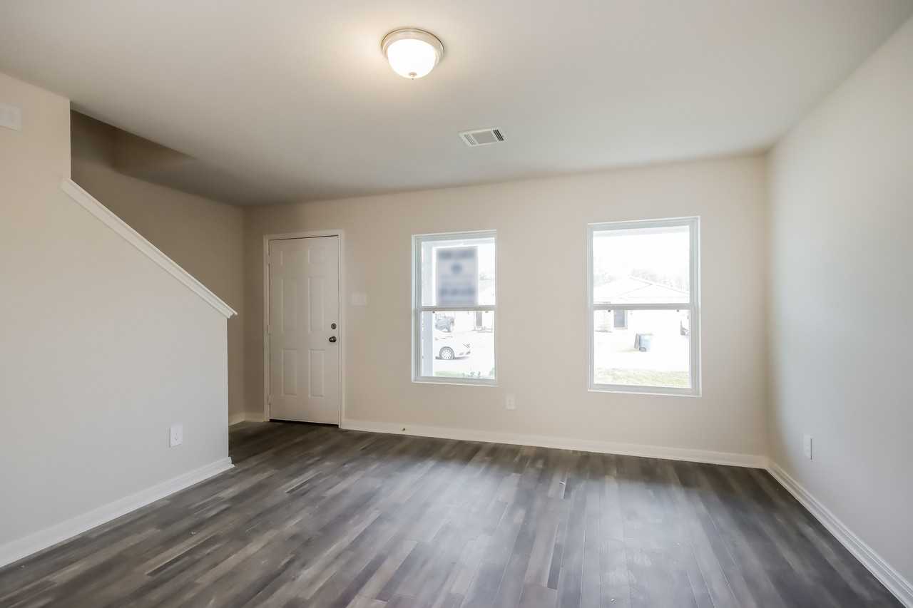 15754 Del Norte Dr - Photo 5 of 19