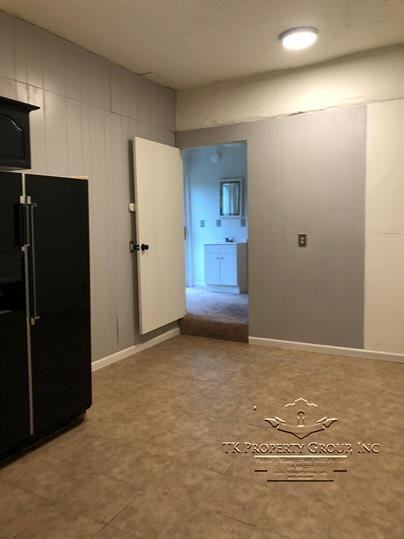 10967 Shana Way - Photo 2 of 16