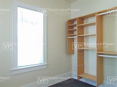 914 3rd St - Photo 3 of 19
