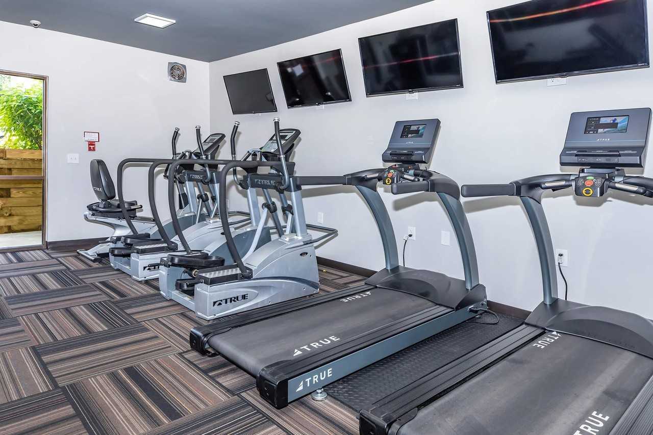 Huntington Square - Photo 3 of 50