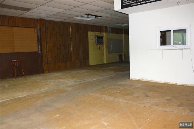 1456 Ringwood Ave - Photo 2 of 14