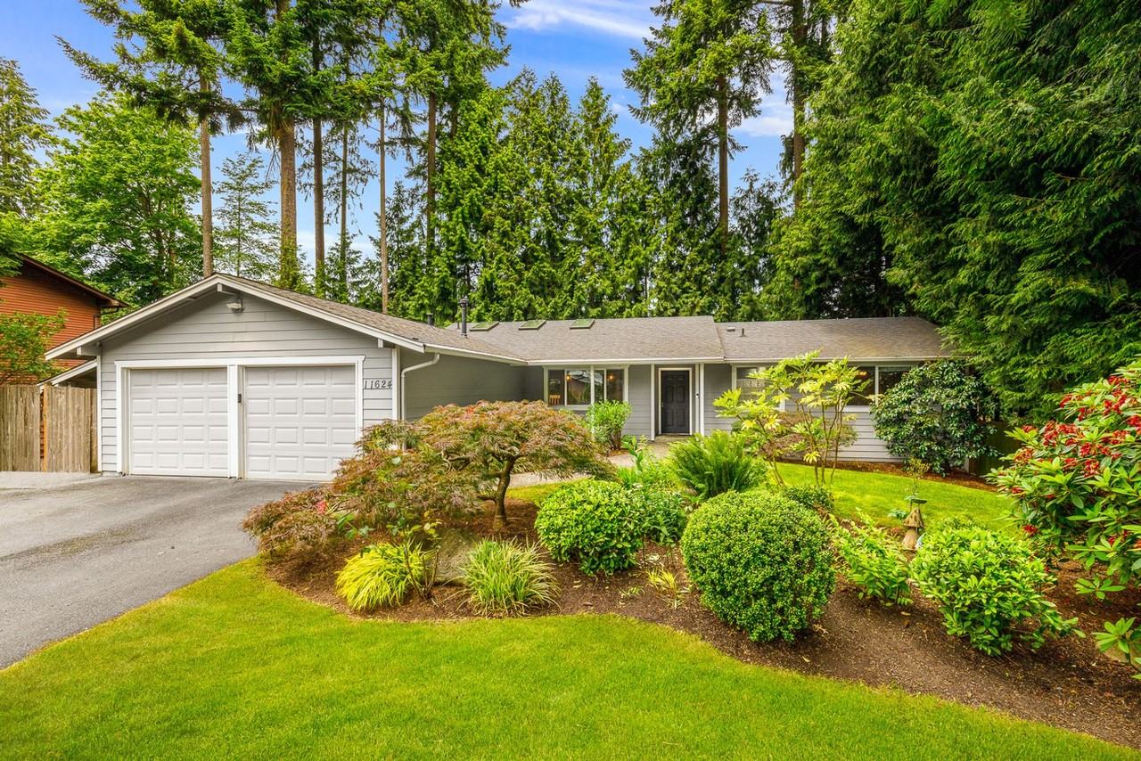 11624 Ne 92nd St - Photo 3 of 26