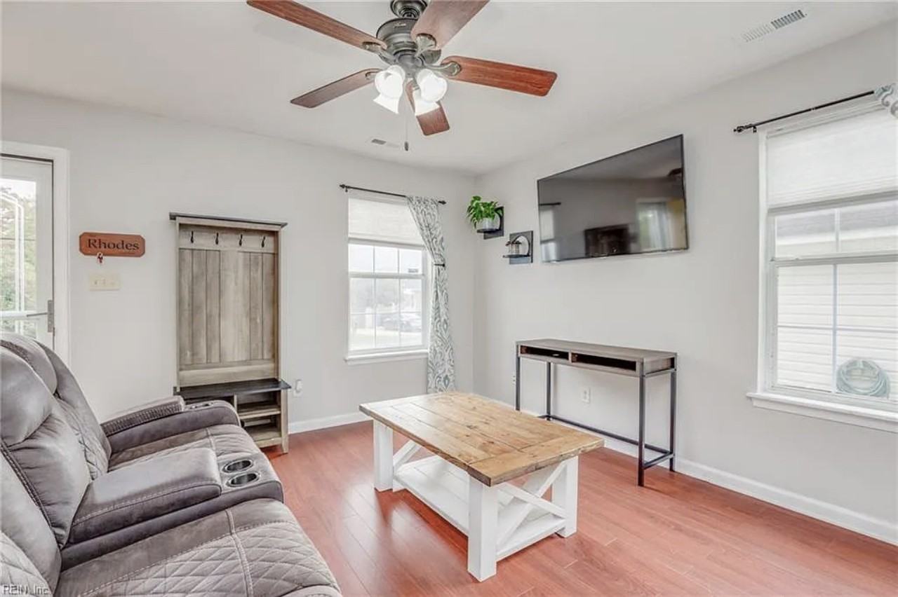 311 Diamond Ave #NA - Photo 3 of 12