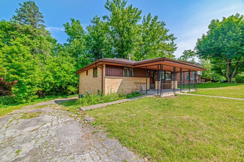 414 Sells Ln - Photo 2 of 31