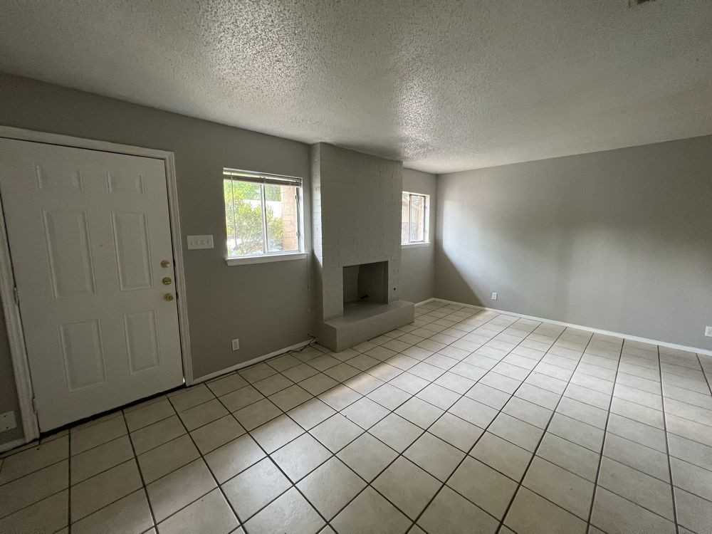 400 John Nance Garner Cir #101 - Photo 2 of 9