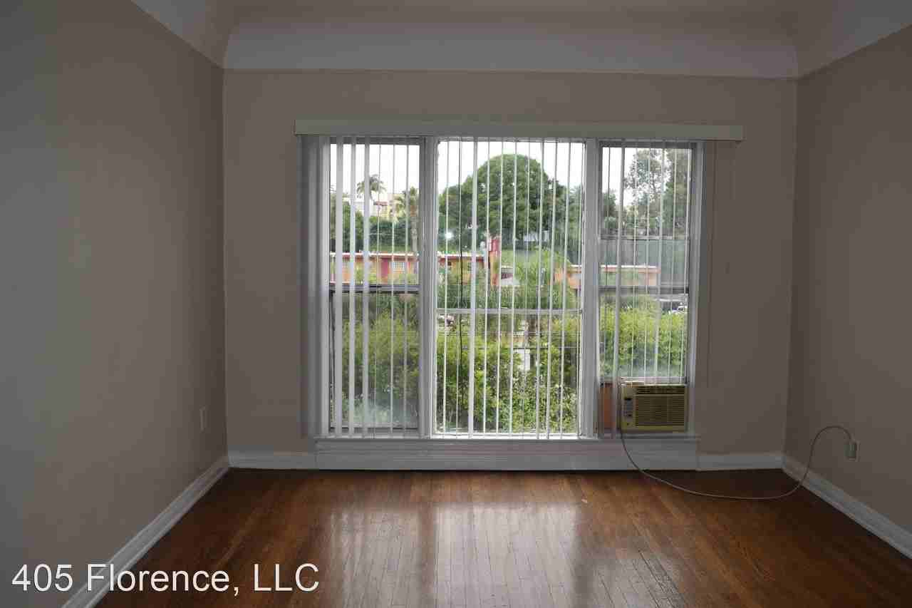 1269 S. Citrus Avenue - Photo 2 of 8