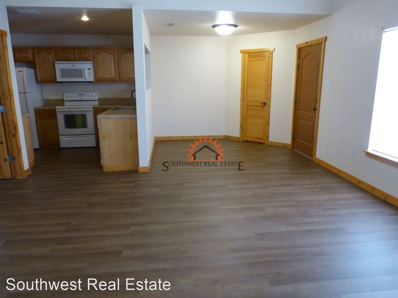 117 Townsgate Plaza - Photo 3 of 8