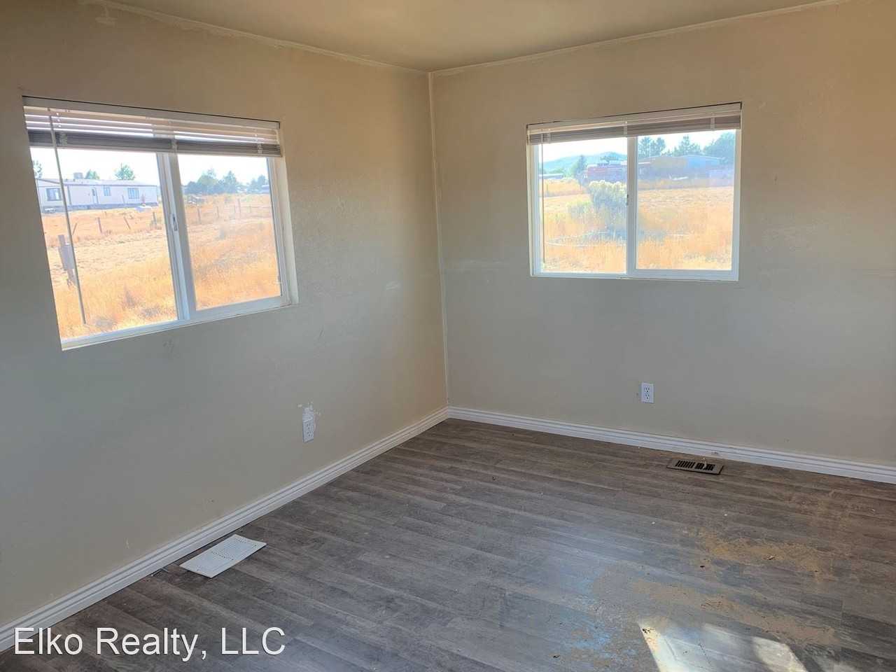 385 Ramah Plz - Photo 3 of 5