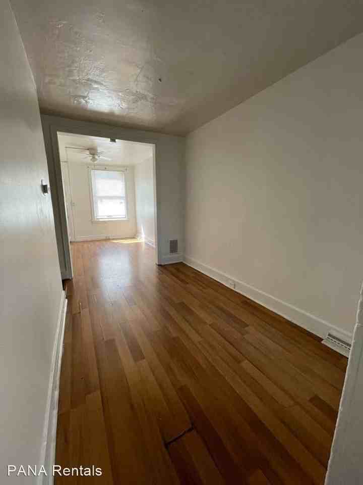 743 Lance Pl - Photo 3 of 20