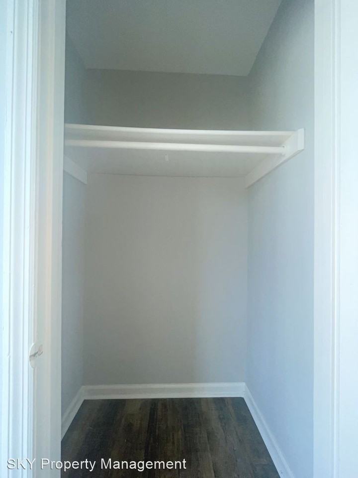 Lower Stone Duplexes - Photo 3 of 22