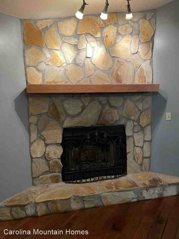 563 Evans Hollow Rd - Photo 3 of 12