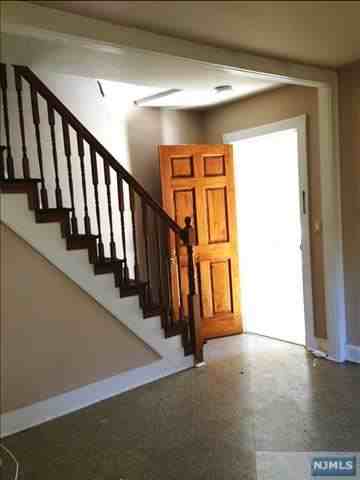 146 Spring St - Photo 2 of 7