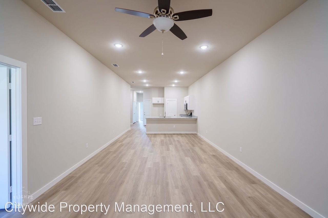 6137 Princess Ln - Photo 2 of 22