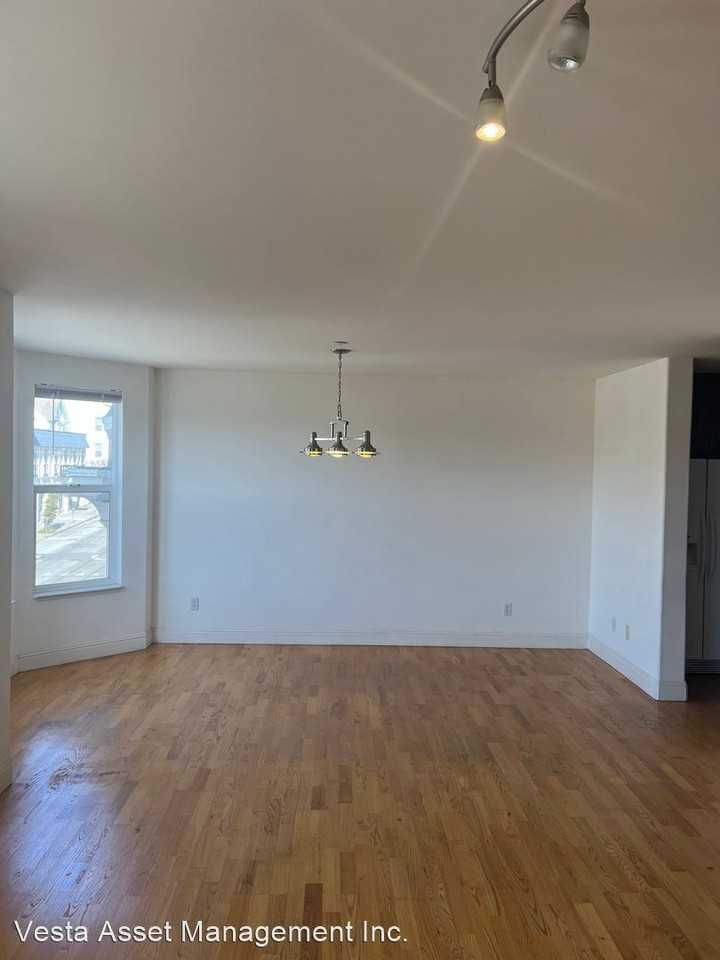 1509 Taraval Street - Photo 2 of 11