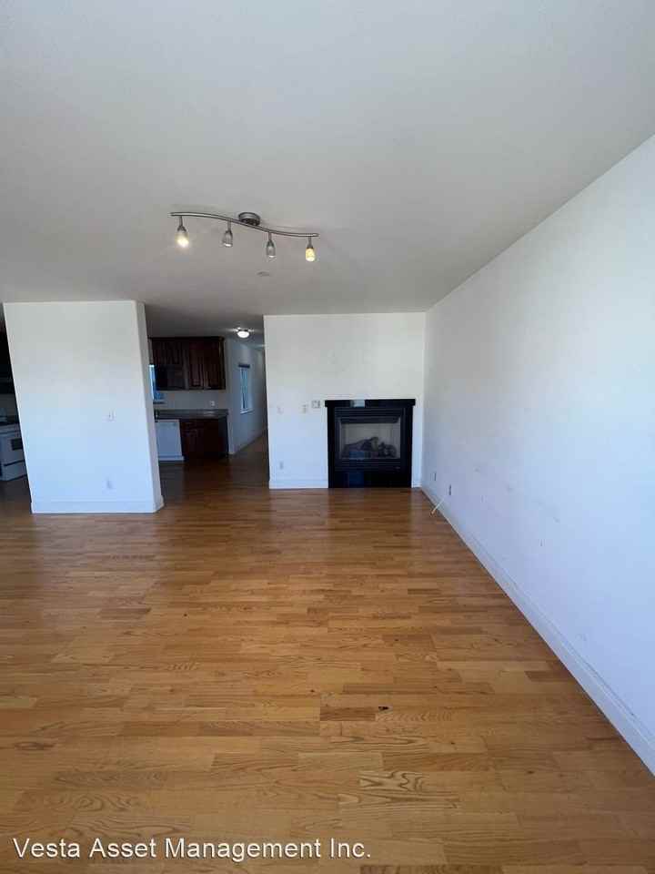1509 Taraval Street - Photo 3 of 11