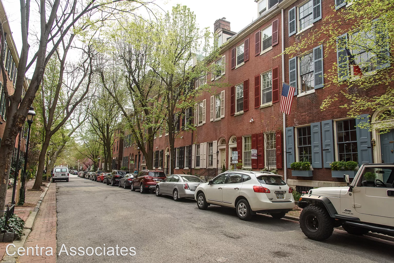 1018 Clinton Street - Photo 2 of 2