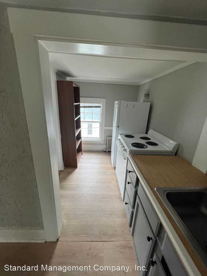 26 Sewall St - Photo 2 of 8