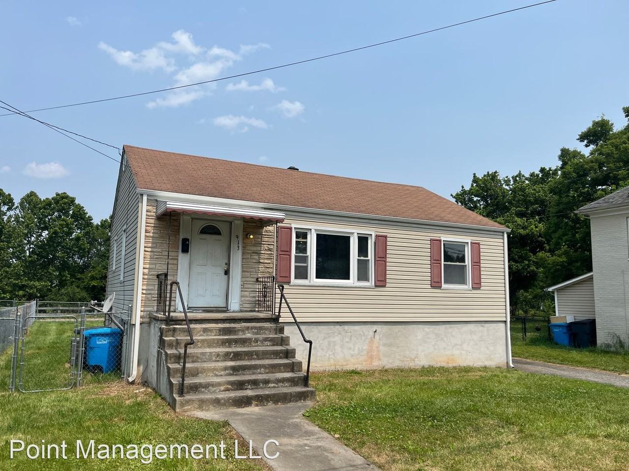 913 Piedmont St Se - Photo 2 of 3