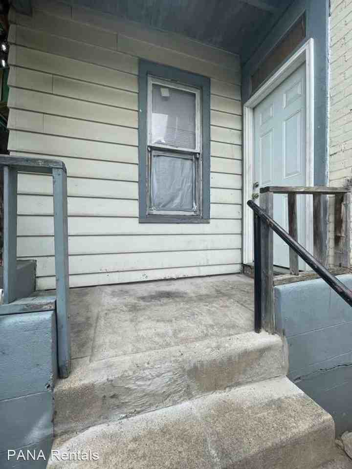 118 Windsor St. - Photo 2 of 18