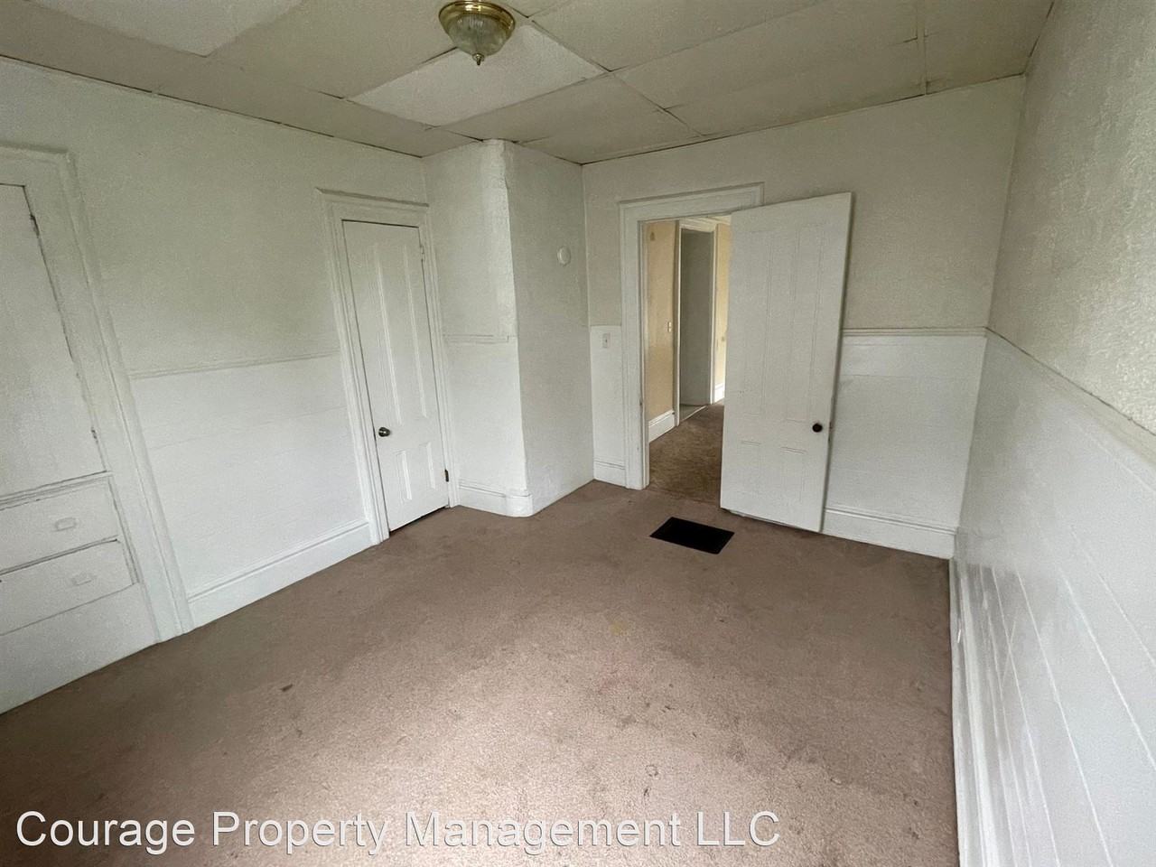 300 Lormore St - Photo 3 of 15