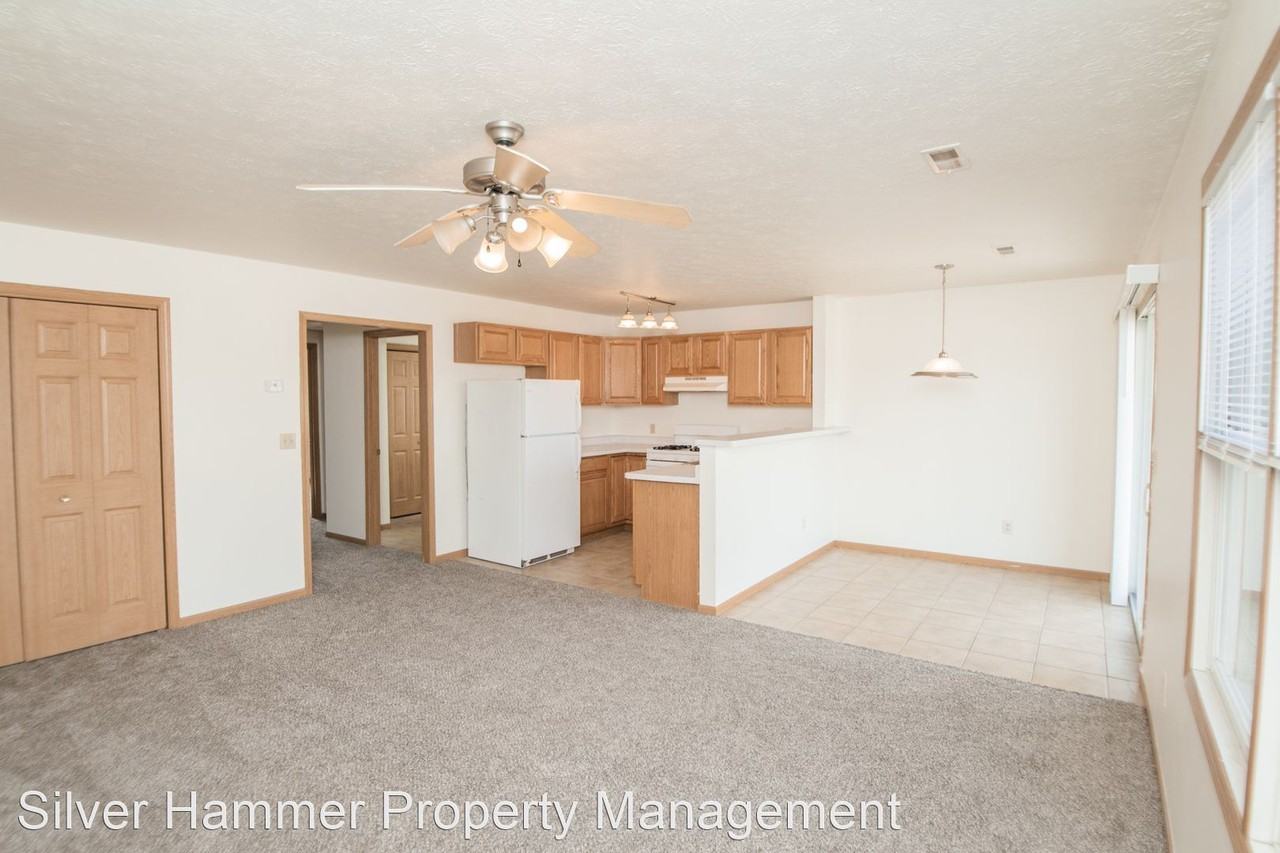 12051 Eastpoint Court - Photo 3 of 27