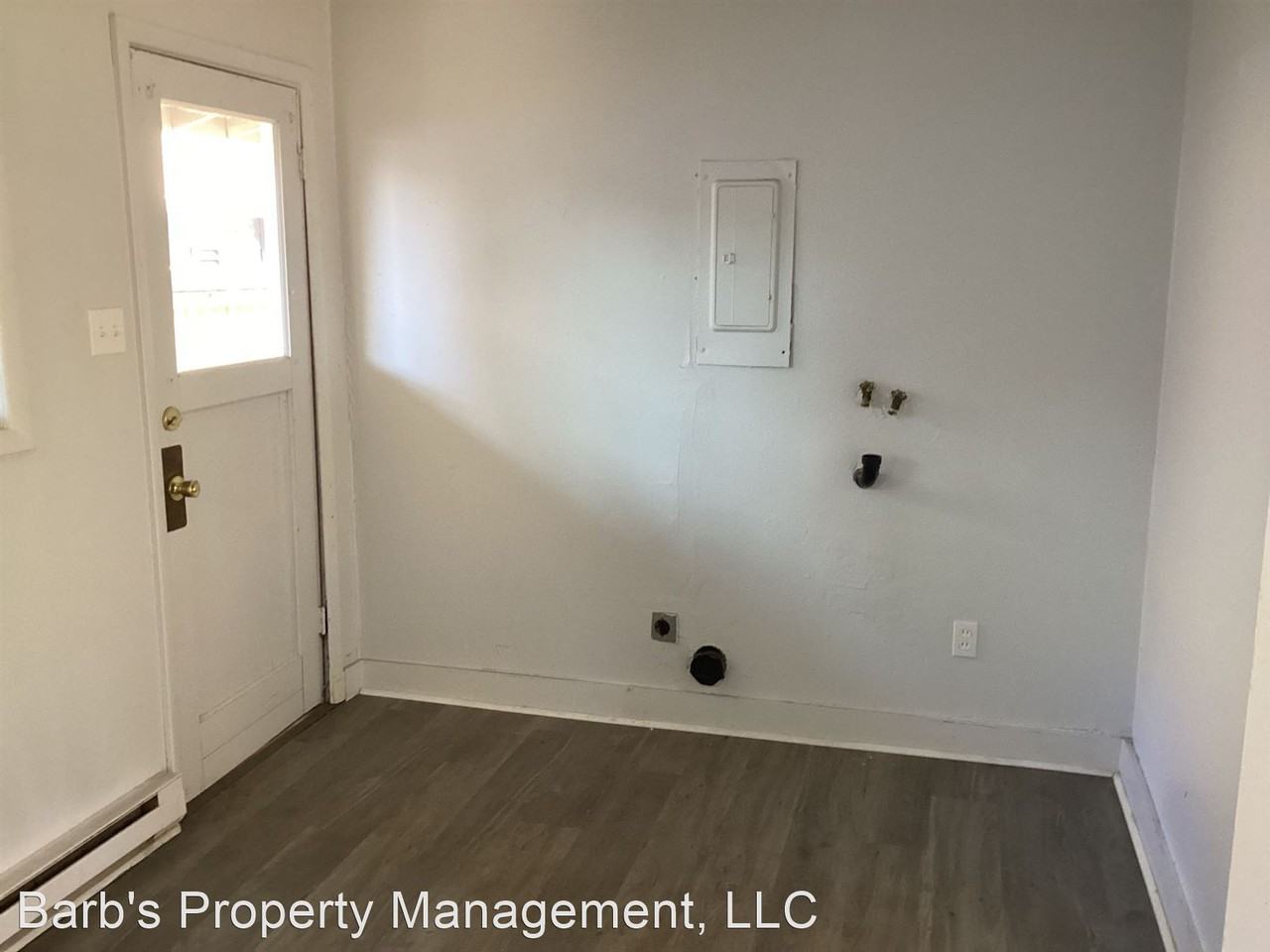 1955-1957 Berry St. - Photo 2 of 8