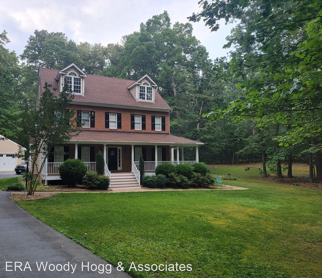 5190 Danes Run - Photo 2 of 37