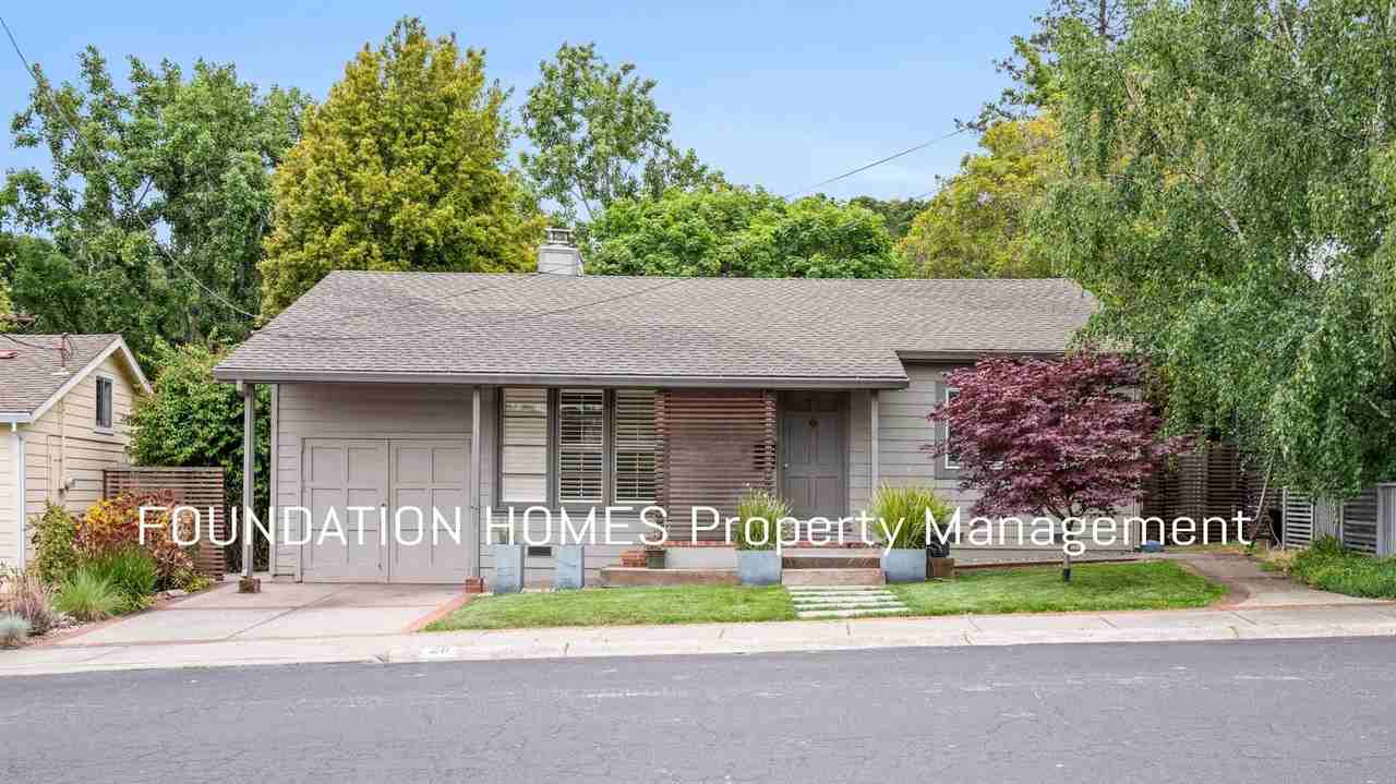 20 Redding Way - Photo 2 of 15