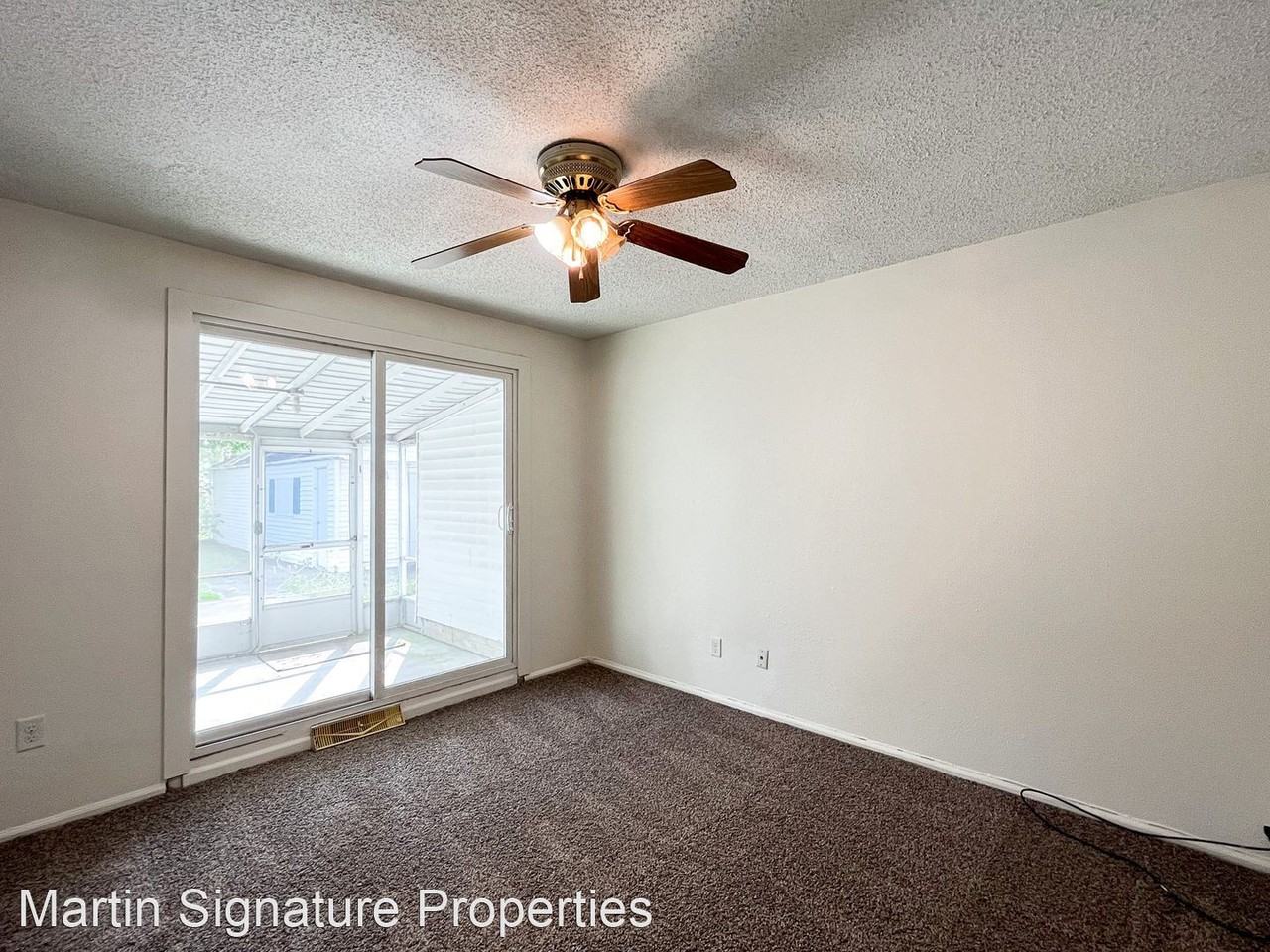 1106 Hugo St - Photo 3 of 10