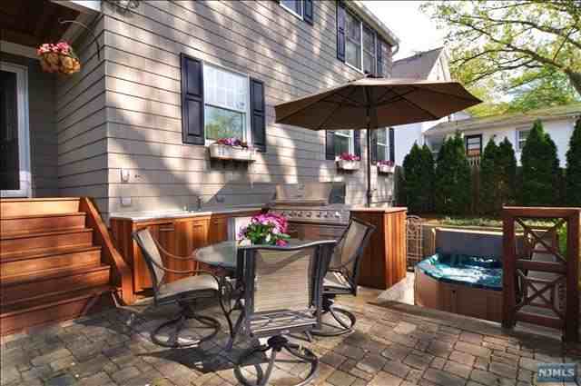 102 Franklin Tpke - Photo 2 of 14