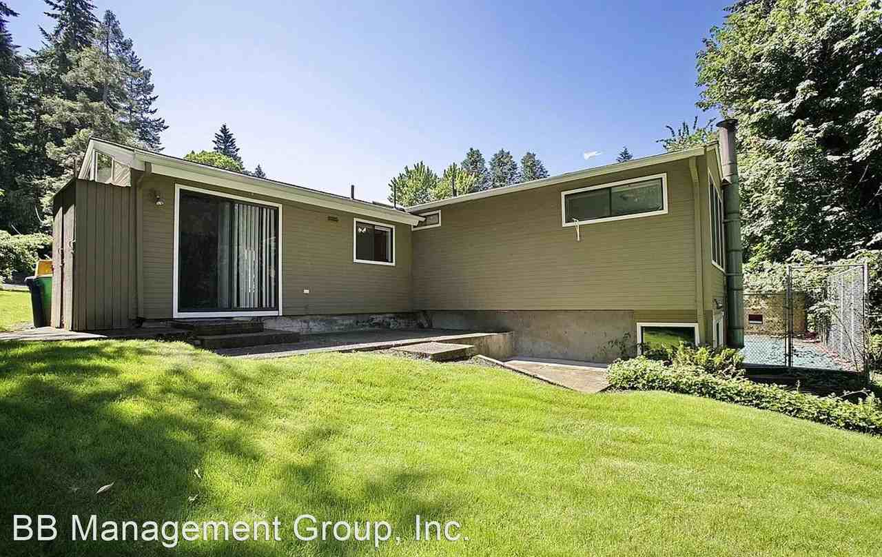 9247 Sw 8th Dr - Photo 3 of 17