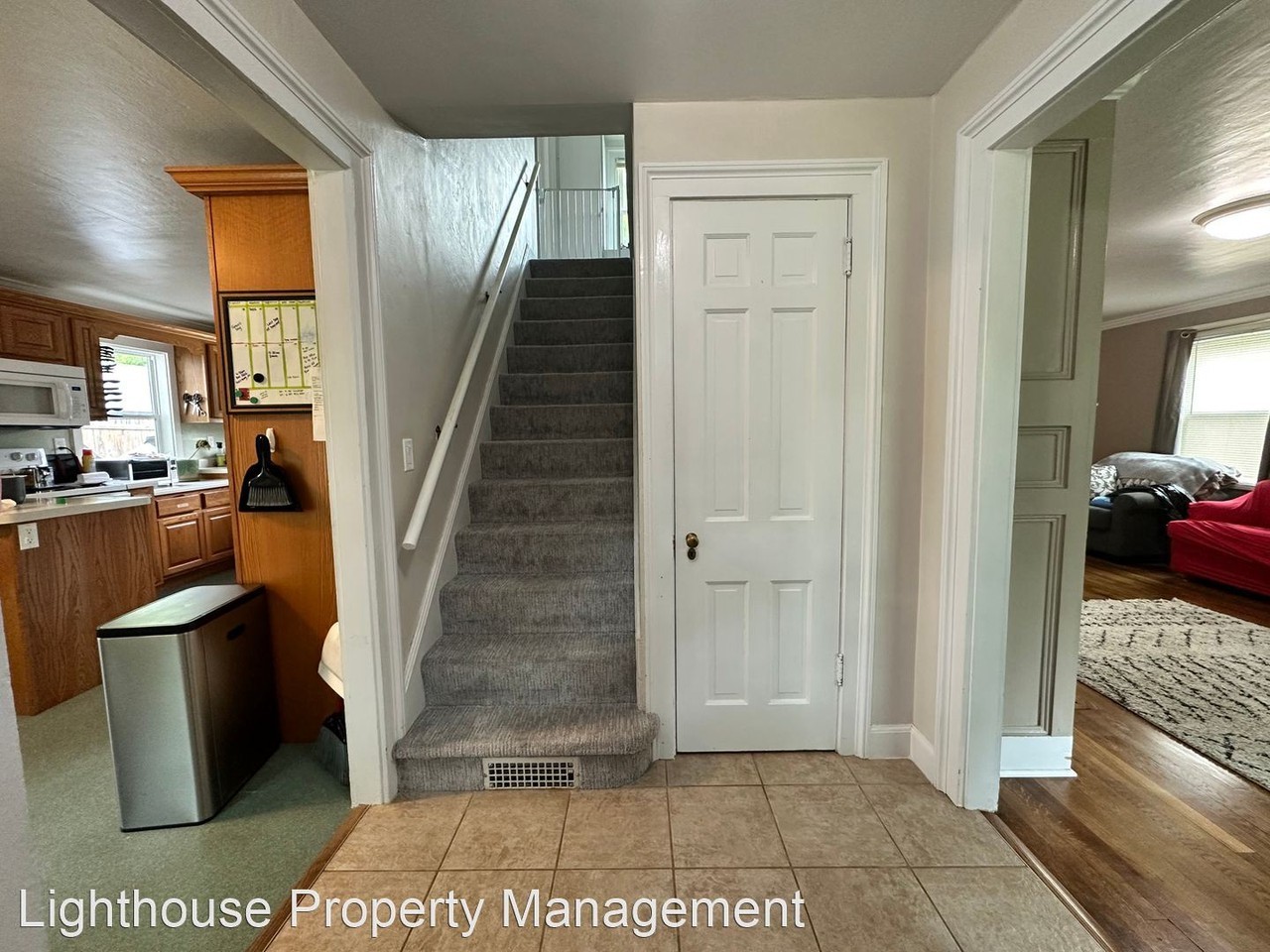 346 N Marshall Ave - Photo 3 of 19