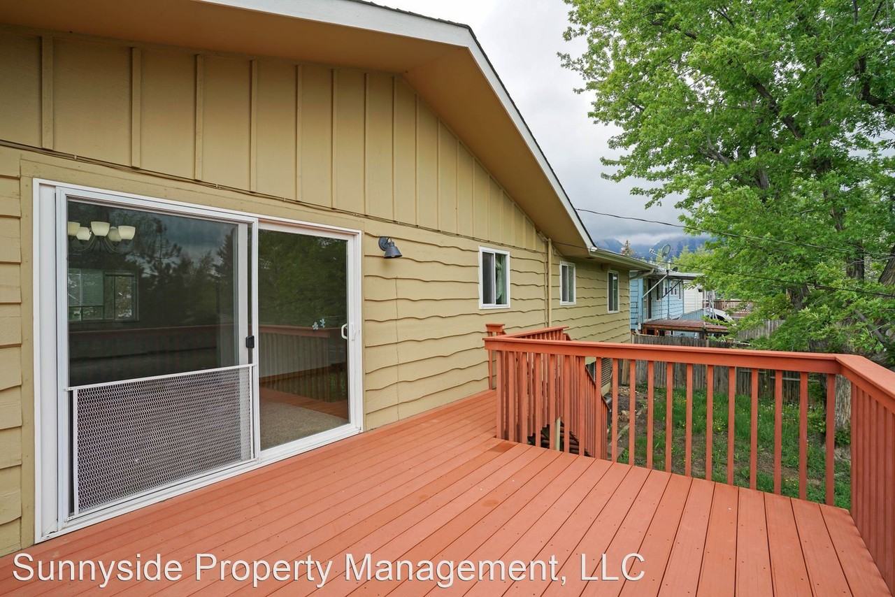 4376 Butler Cir - Photo 2 of 37