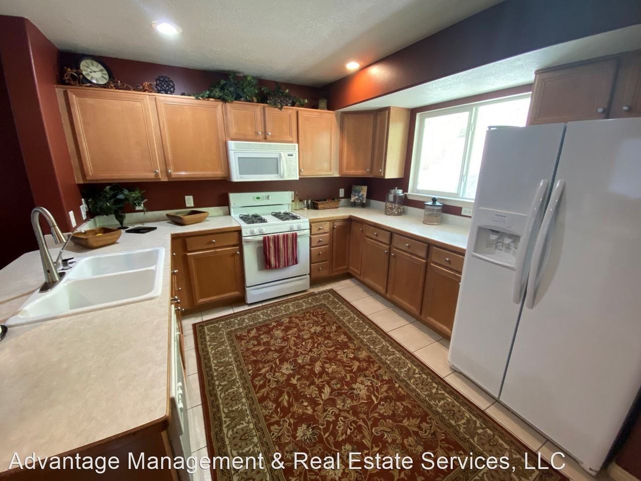 1339 Alpine Way - Photo 2 of 5