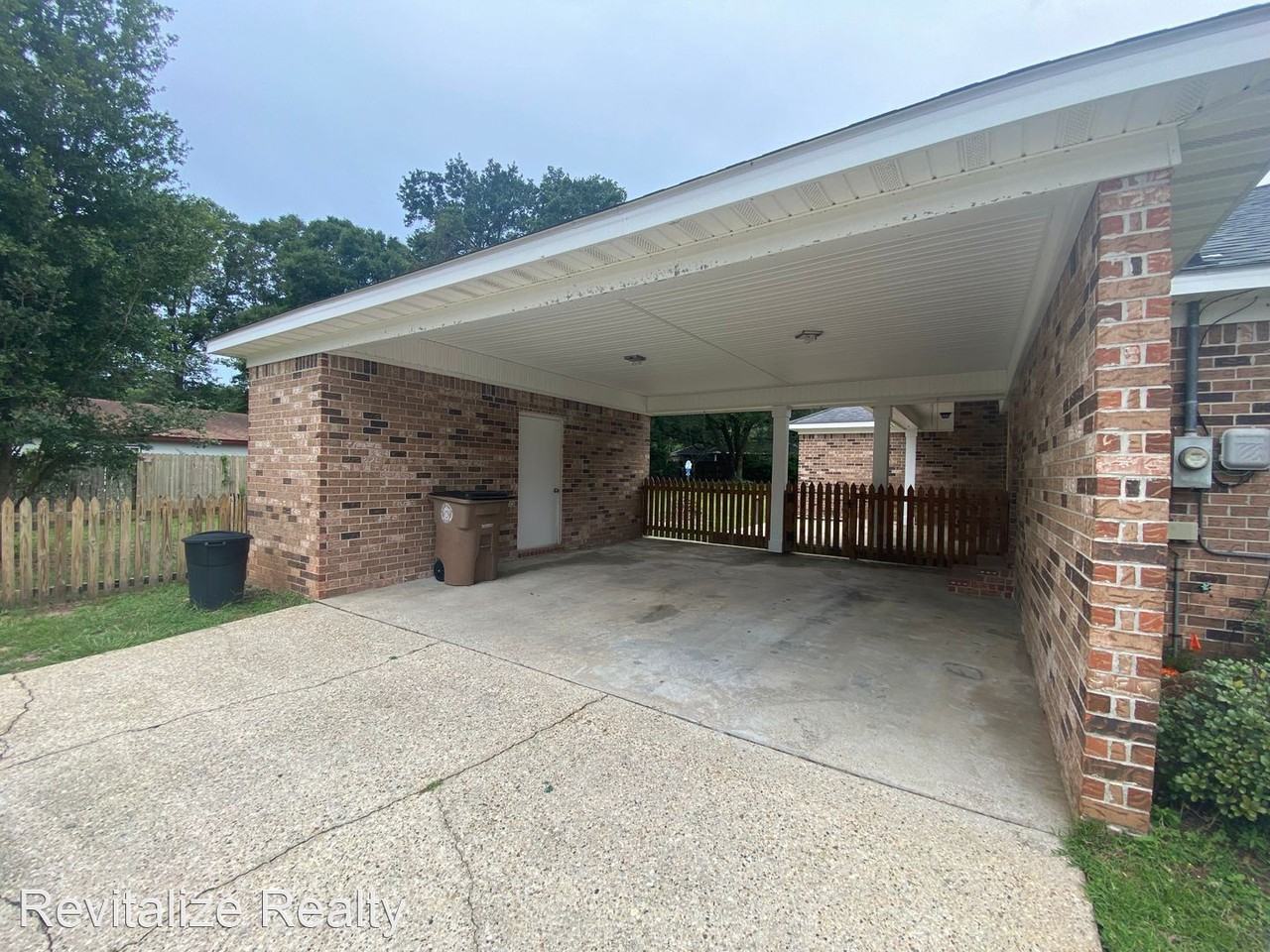 1554 Radian Ct - Photo 2 of 13