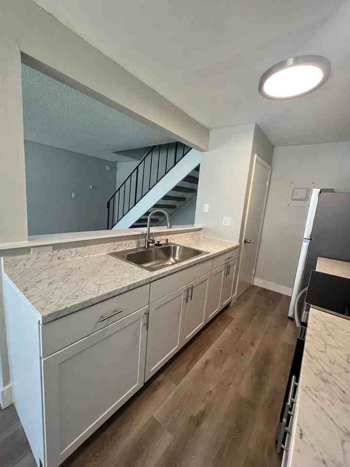 902 E Tiffany Dr #3 - Photo 3 of 20