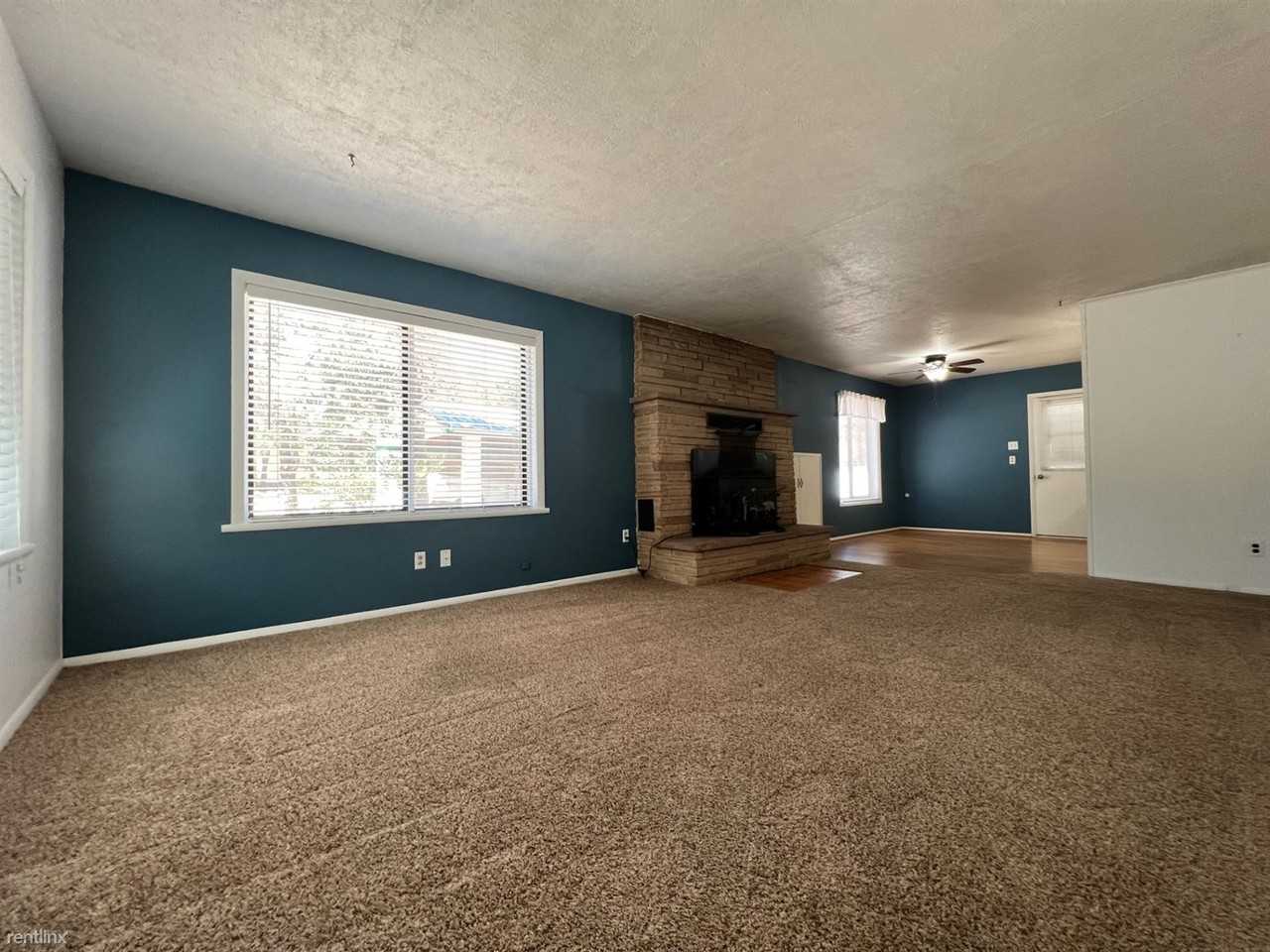 3384 Buckhorn Bnd - Photo 3 of 11