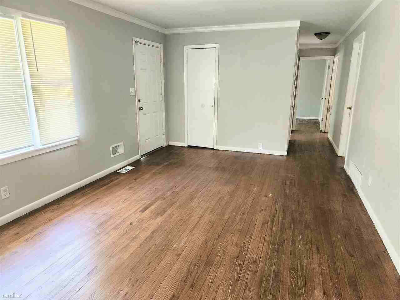 1415 S Franklin Ave - Photo 2 of 6