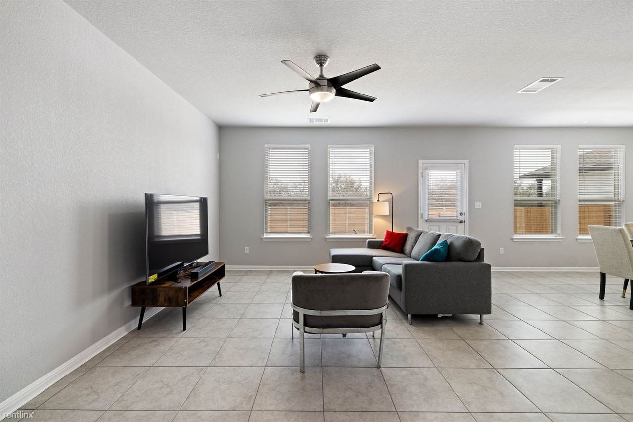 105 Prosecco Path - Photo 3 of 17