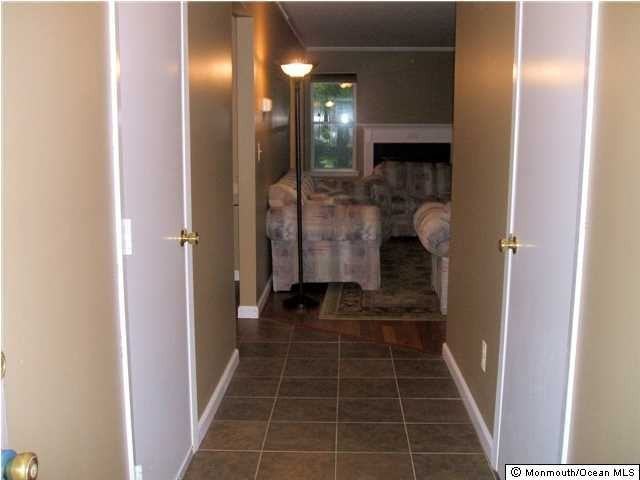 63 Atrium Way - Photo 3 of 16