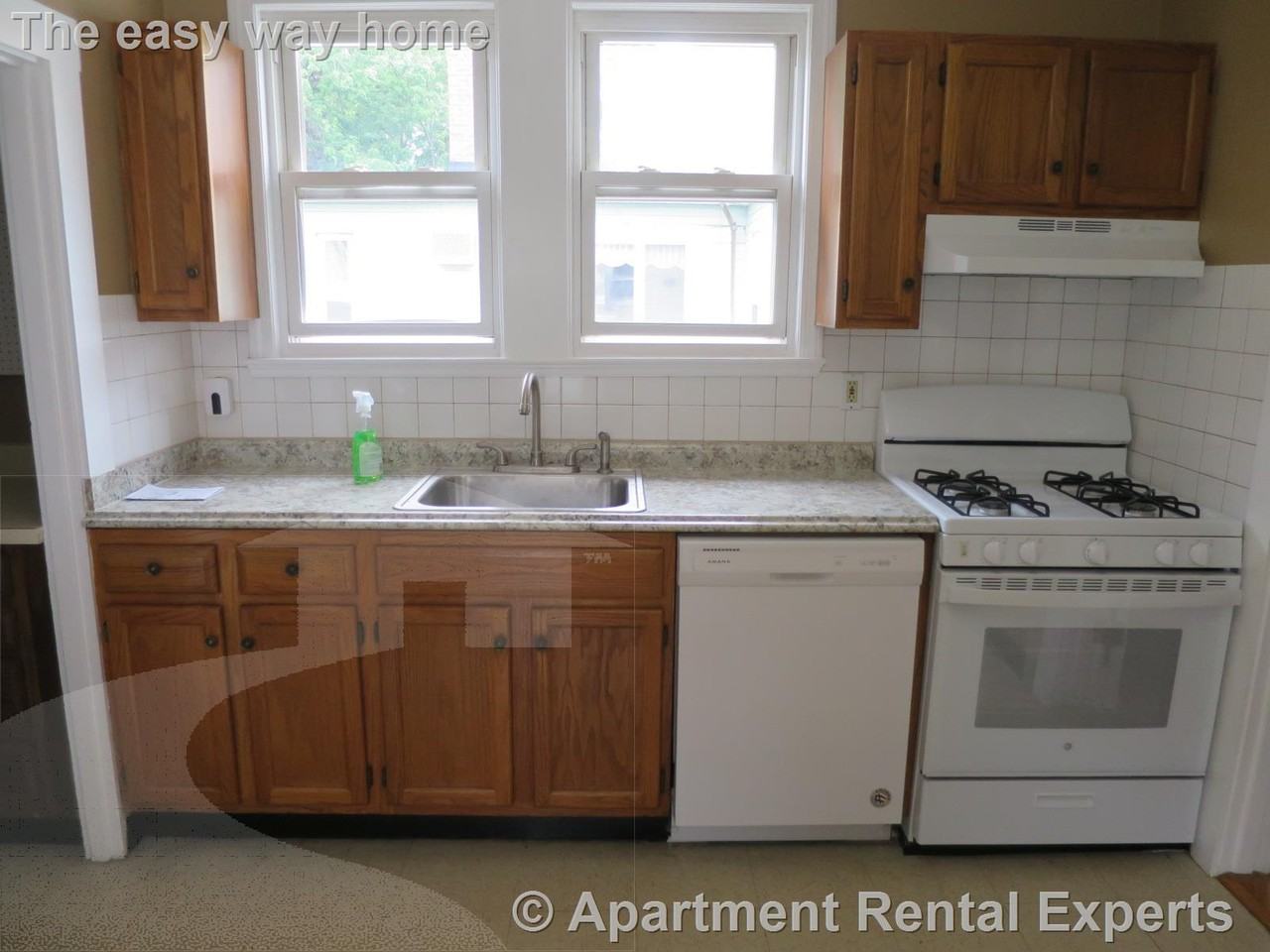 95 Flint St #2 - Photo 3 of 14