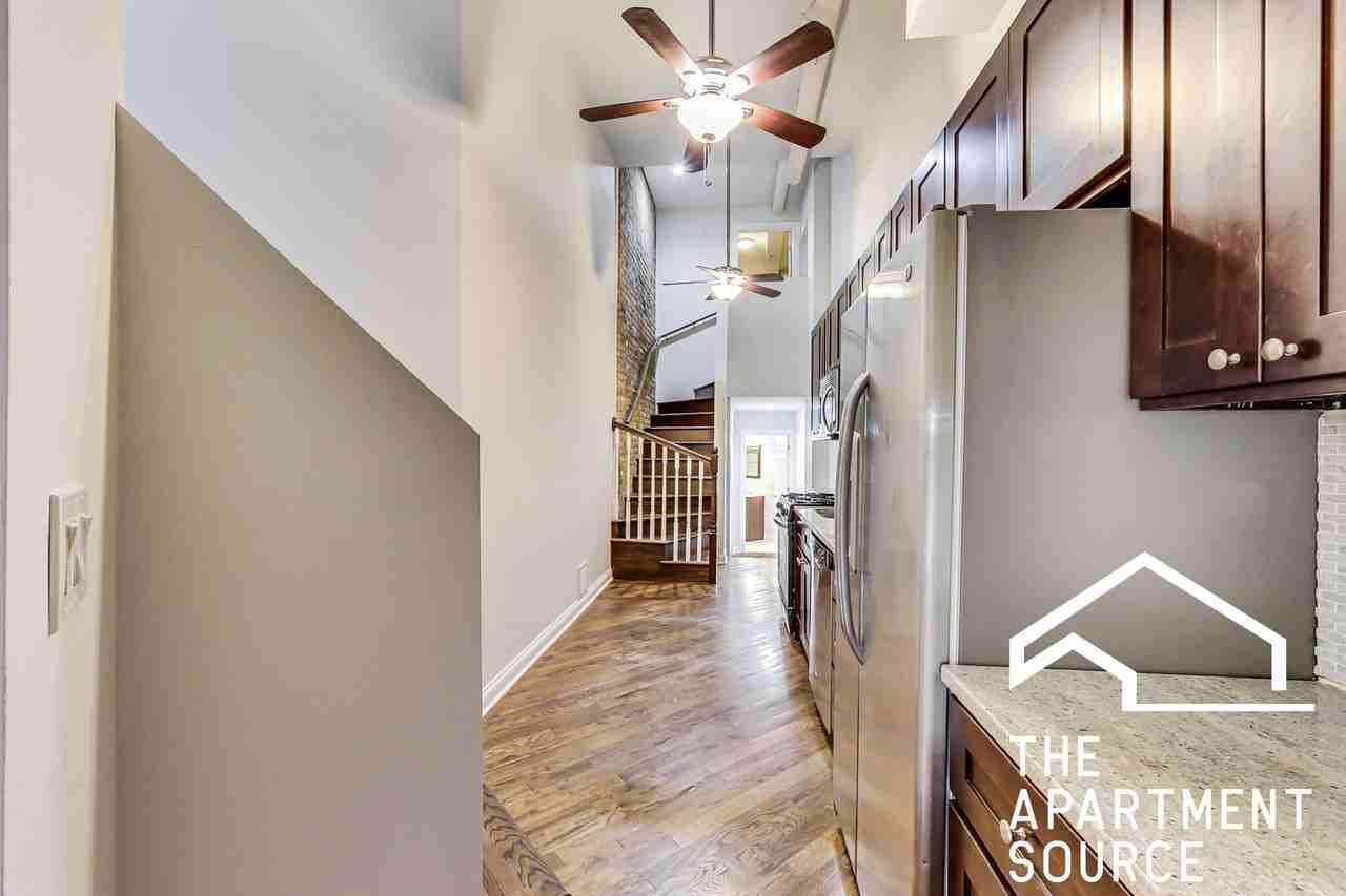 1806 N Sheffield Ave #R - Photo 4 of 29