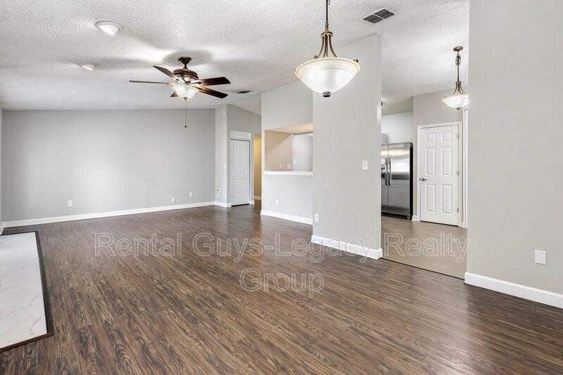 10729 Squires Ct - Photo 4 of 24
