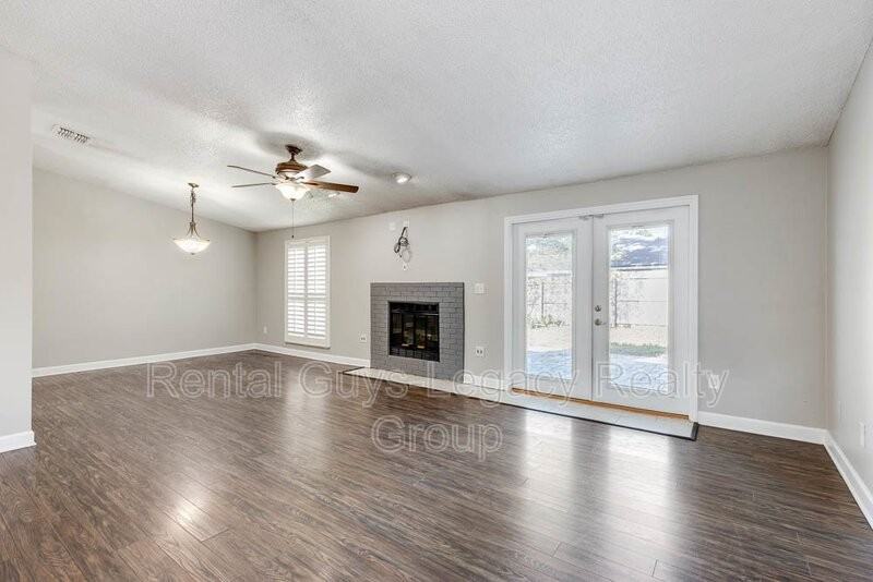 10729 Squires Ct - Photo 6 of 24