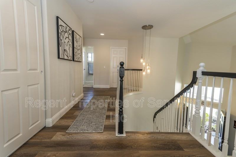 13588 Lindamere Ln - Photo 3 of 24