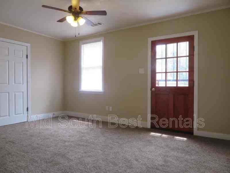 808 E Gage Ave - Photo 2 of 7