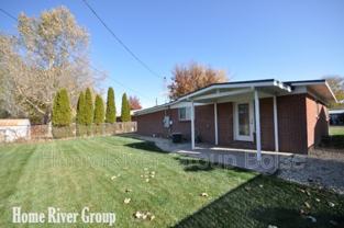 2211 N Raymond St - Photo 1 of 1