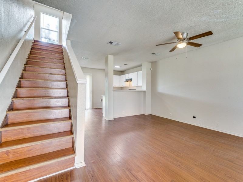 6723 Ambercrest Dr - Photo 3 of 13