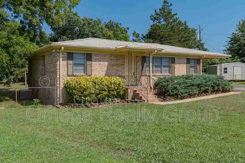 7716 Michael Cir - Photo 2 of 32